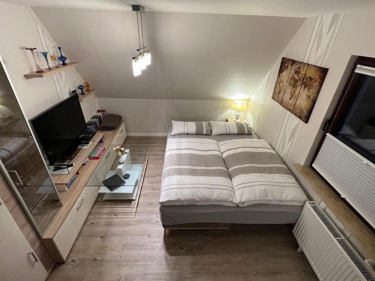 Peedy'S Luxurioese 60M² Wohnung Mit Balkonterrasse Stade Esterno foto