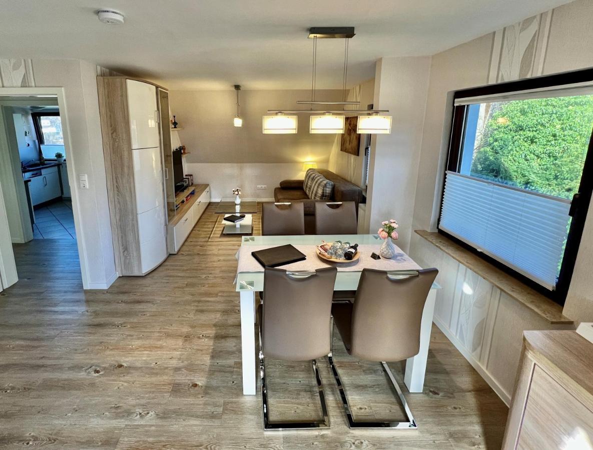 Peedy'S Luxurioese 60M² Wohnung Mit Balkonterrasse Stade Esterno foto